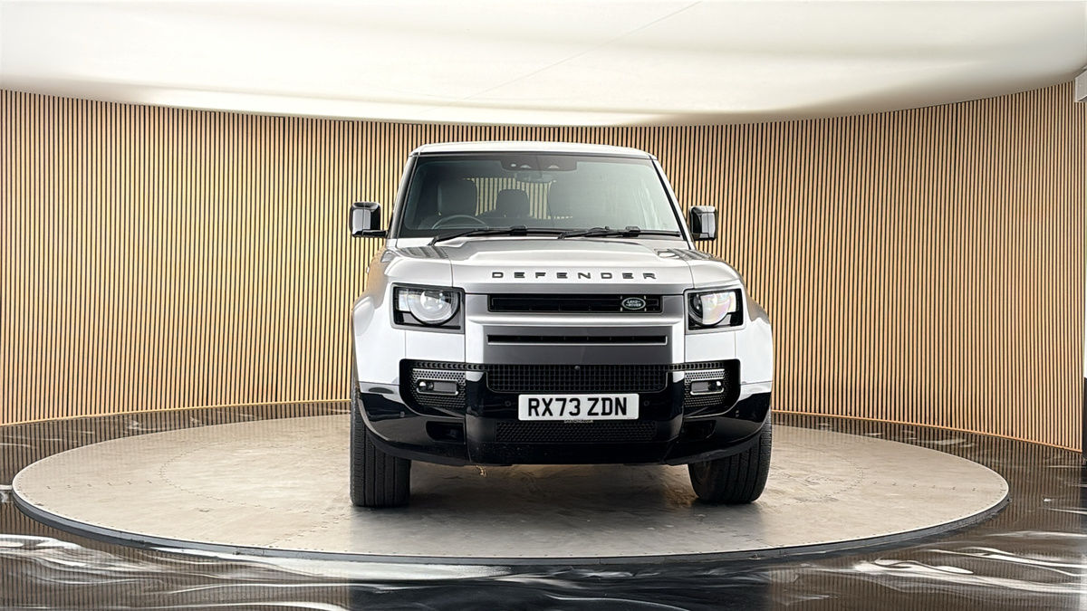 More views of Land Rover Defender 90