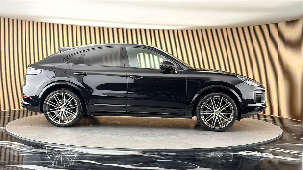 More views of Porsche Cayenne