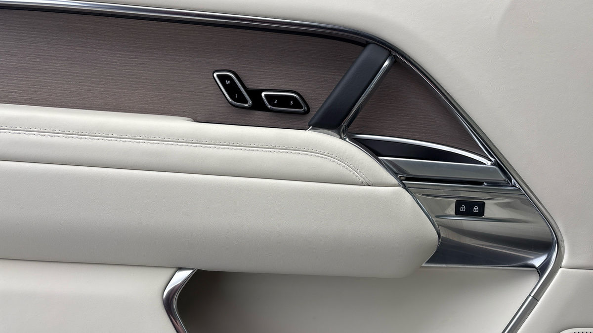 Land Rover Range Rover Image 19