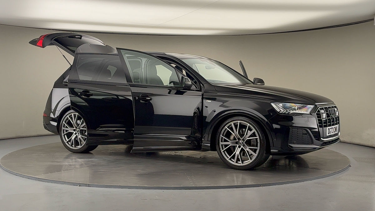 More views of Audi Q7