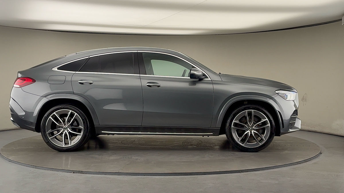 Mercedes-Benz GLE Image 16