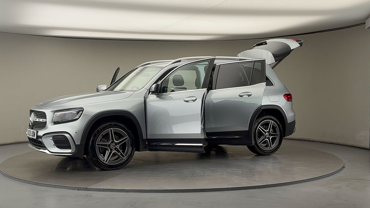 More views of Mercedes-Benz GLB