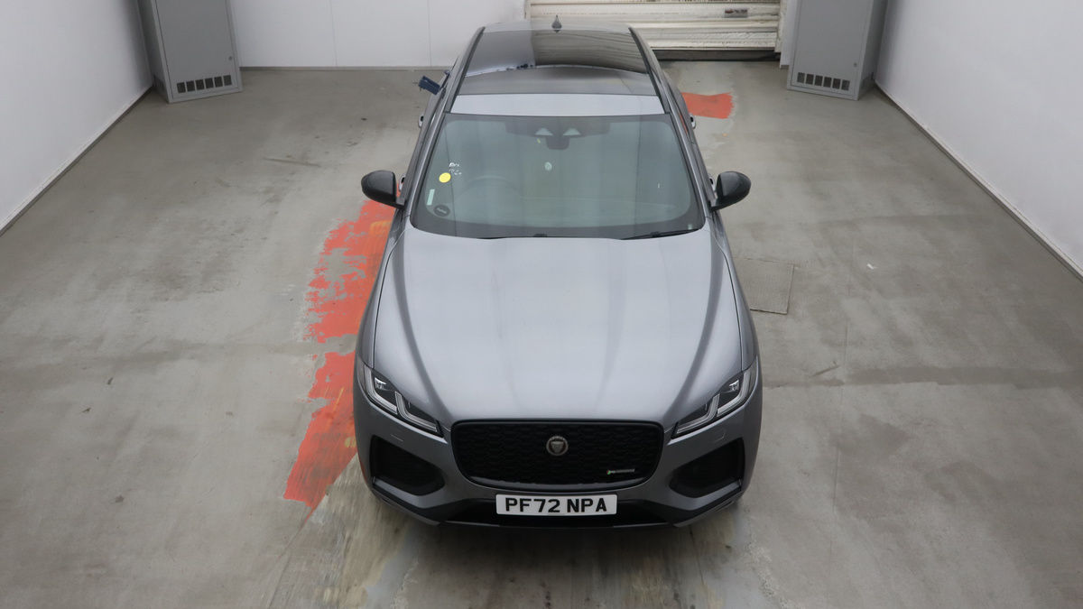 Jaguar F-PACE Image 7