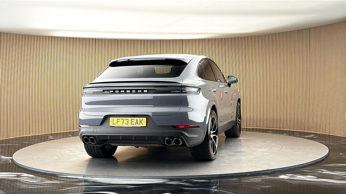 More views of Porsche Cayenne