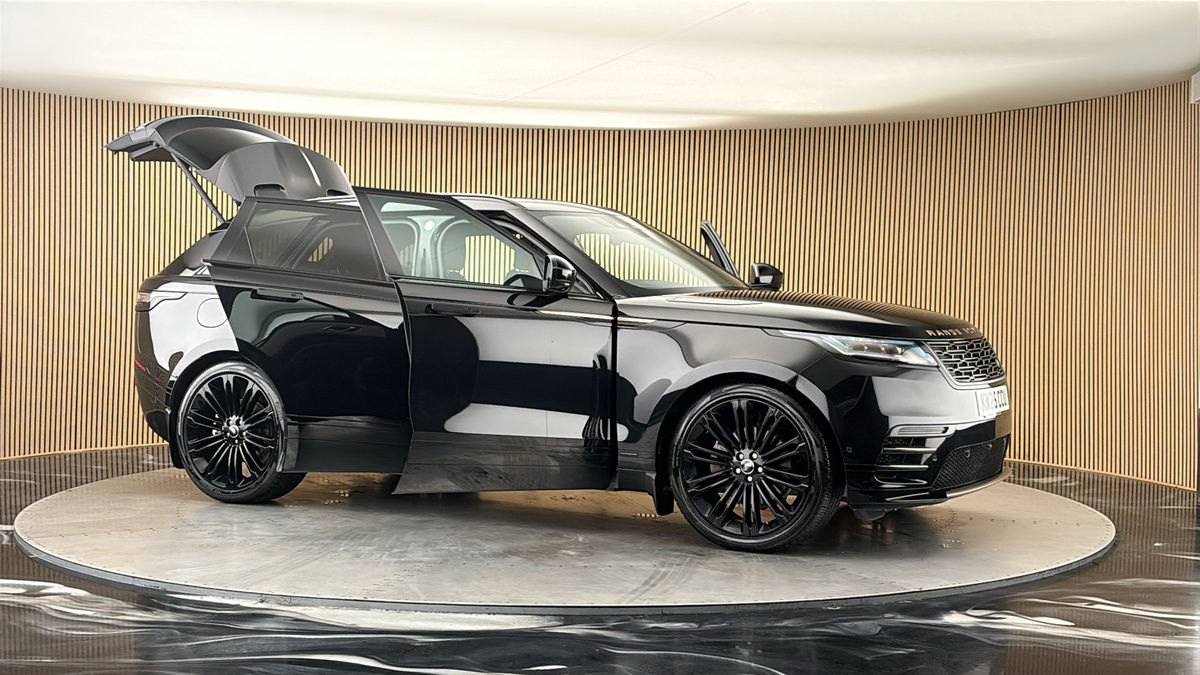 More views of Land Rover Range Rover Velar