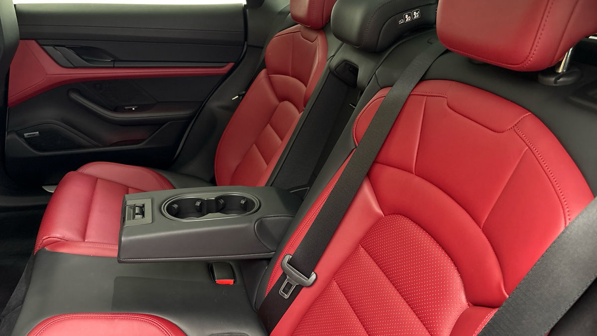 Porsche Taycan Image 9