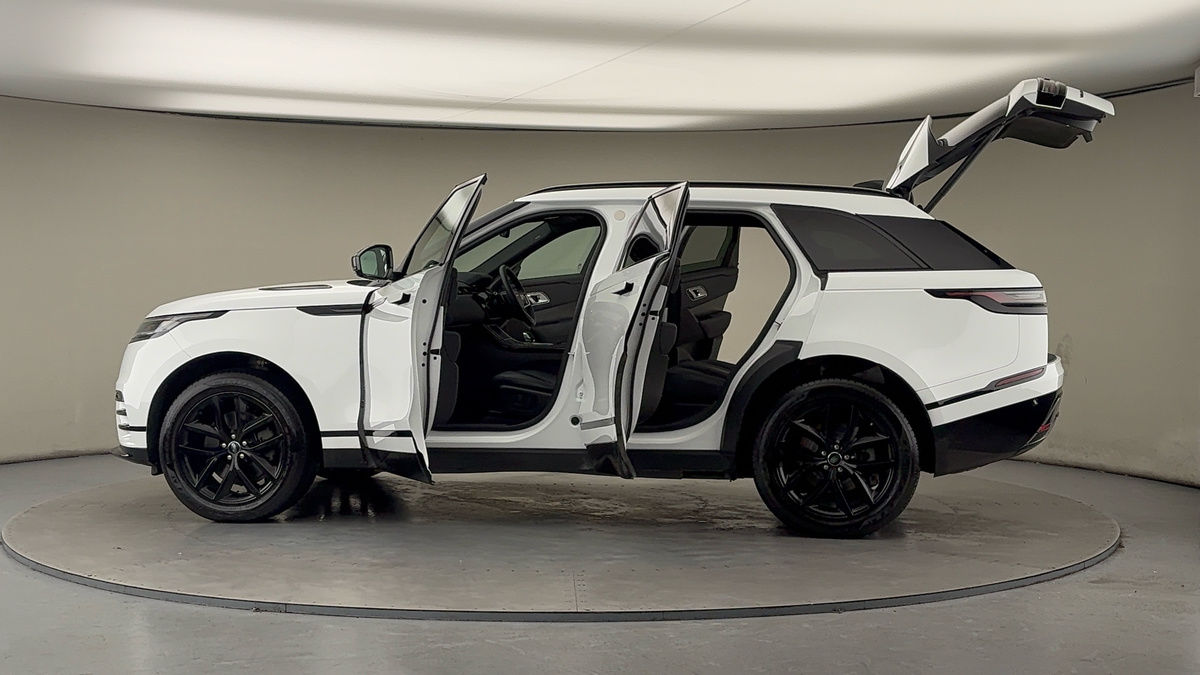 More views of Land Rover Range Rover Velar