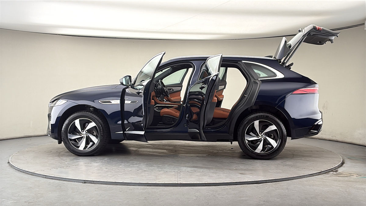 More views of Jaguar F-PACE