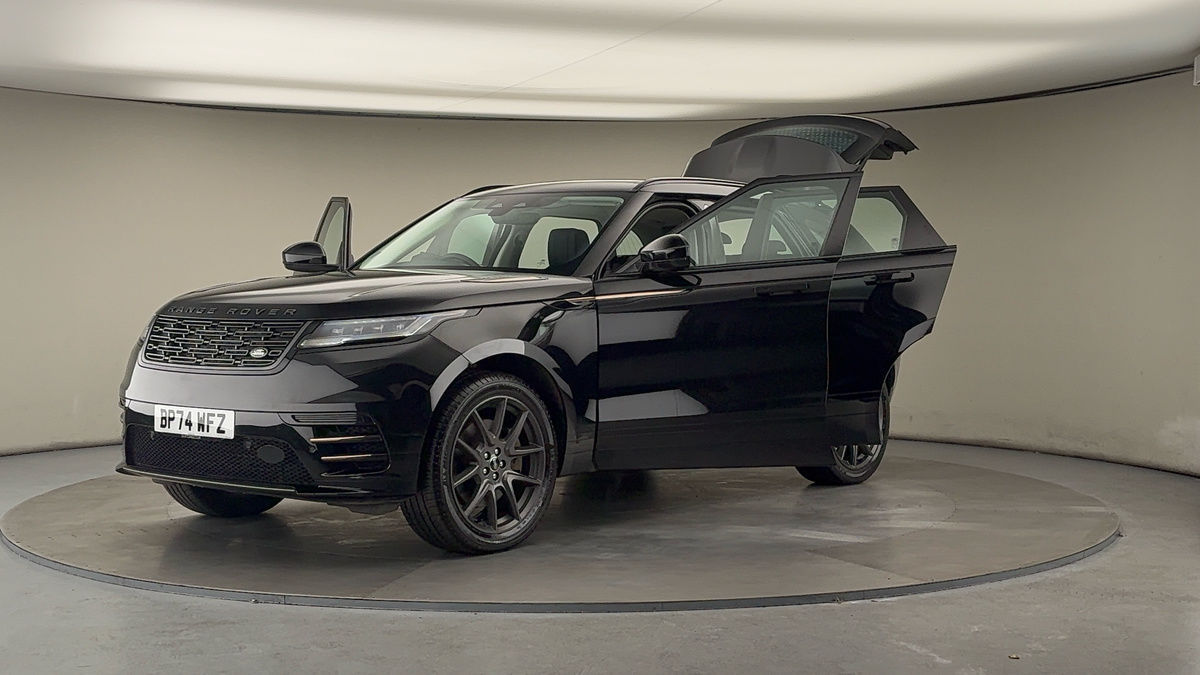 More views of Land Rover Range Rover Velar
