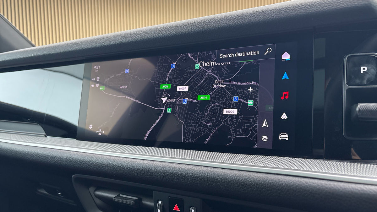 Porsche Cayenne Image 17