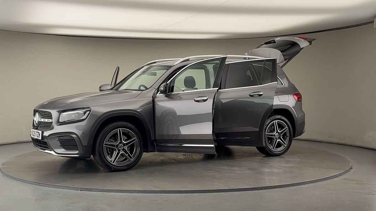 More views of Mercedes-Benz GLB