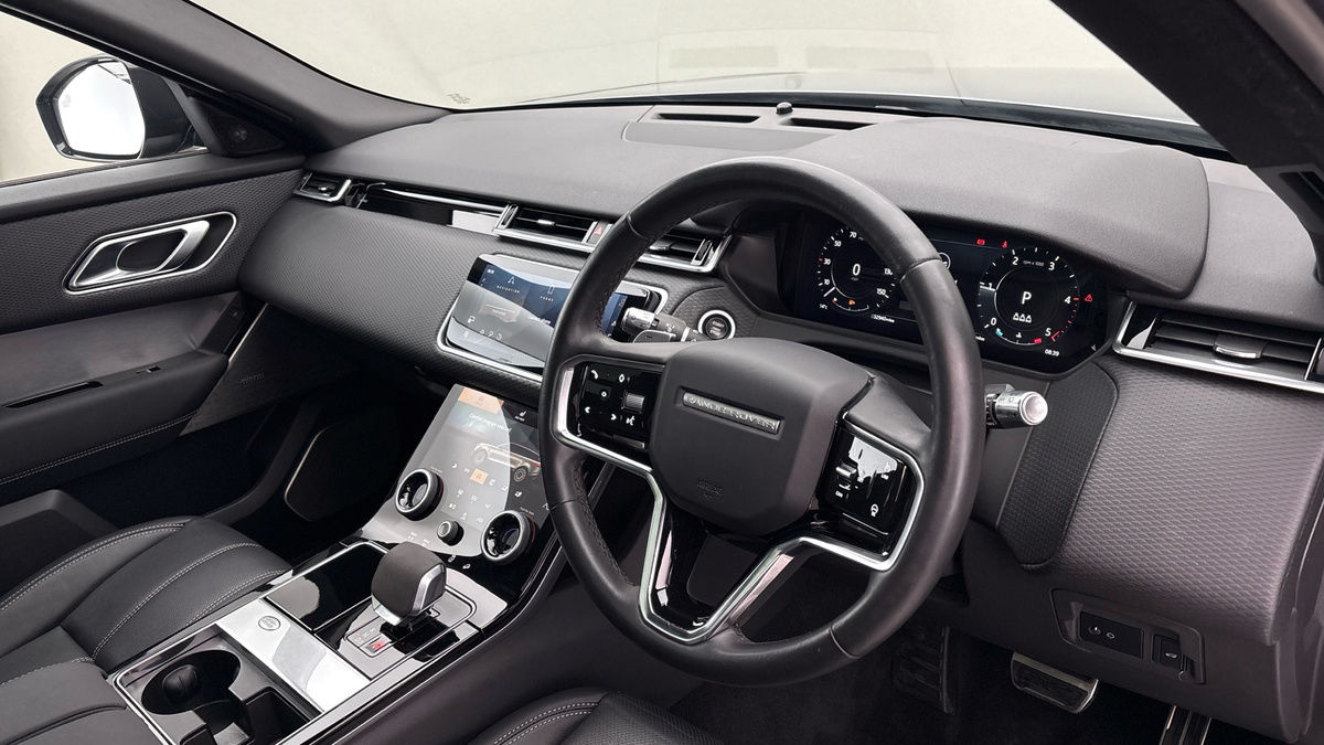 Land Rover Range Rover Velar Image 9