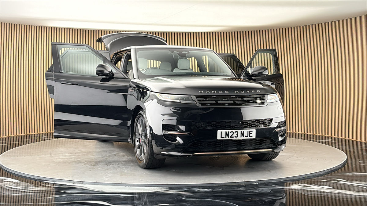 More views of Land Rover Range Rover Sport