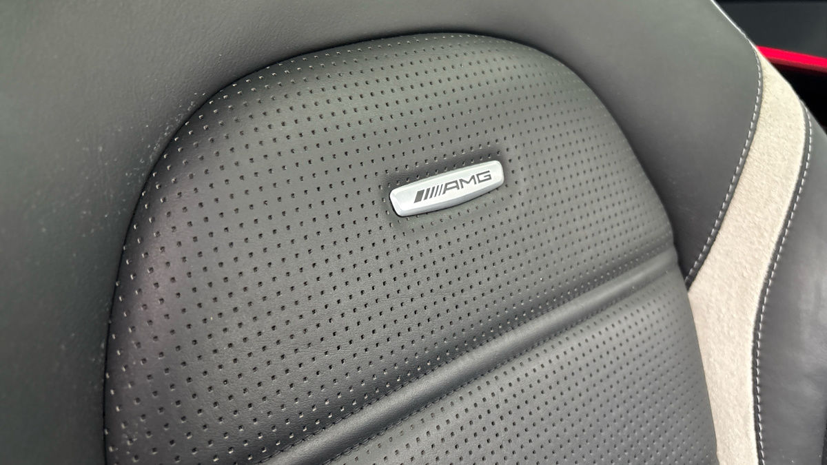 Mercedes-Benz GLC Image 32