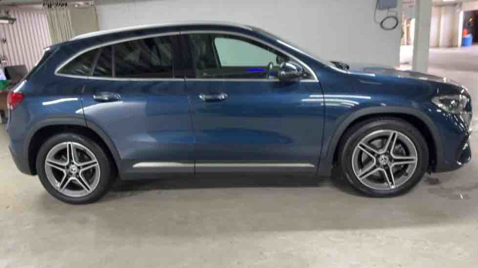 More views of Mercedes-Benz GLA