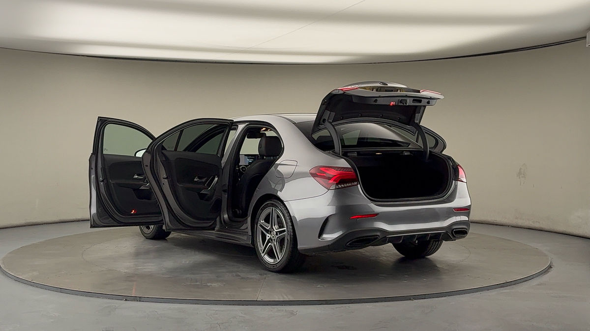 Mercedes-Benz A Class Image 23