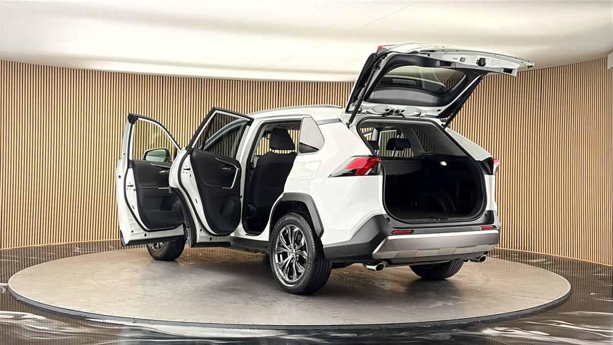 Toyota RAV4 Image 23