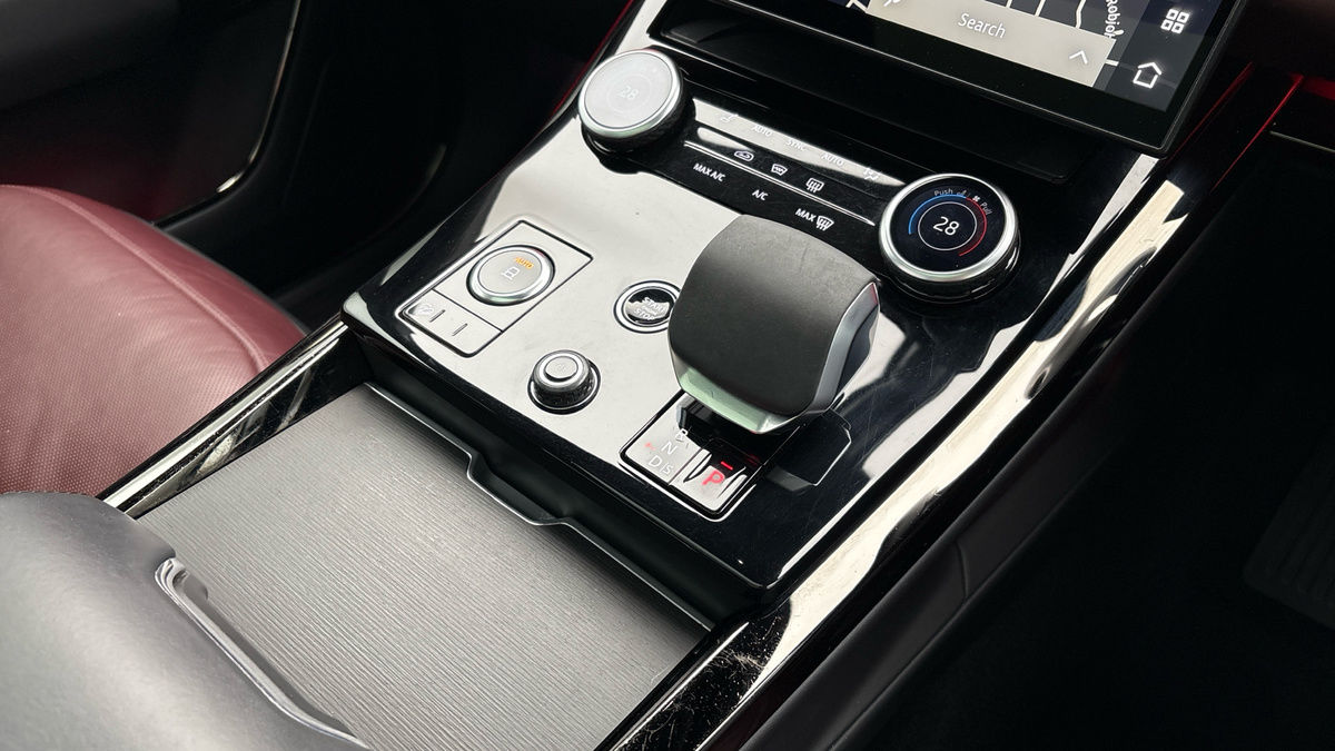 Land Rover Range Rover Sport Image 18