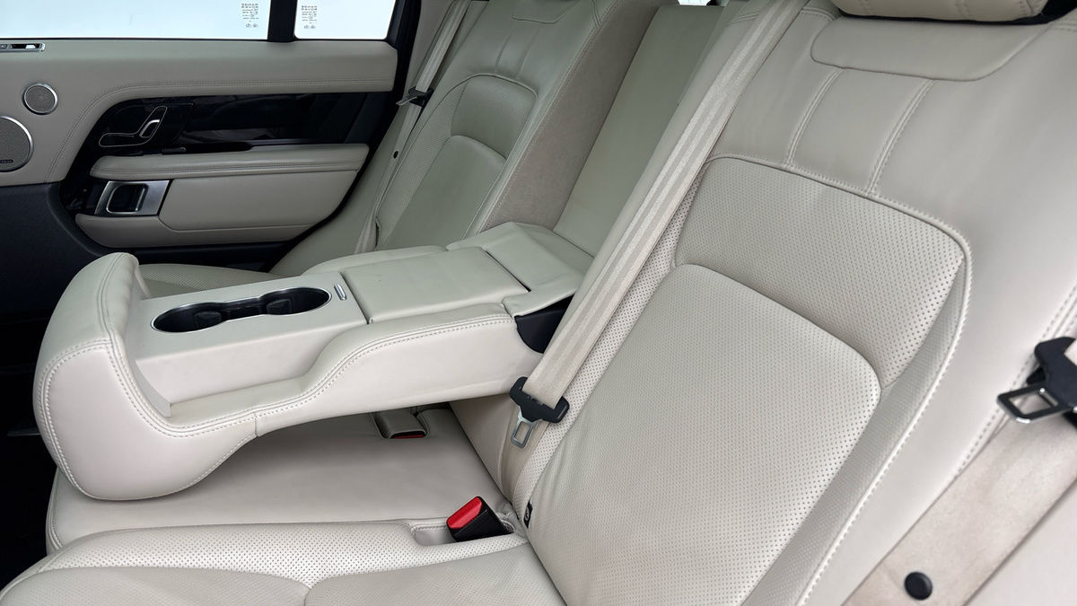 Land Rover Range Rover Image 9