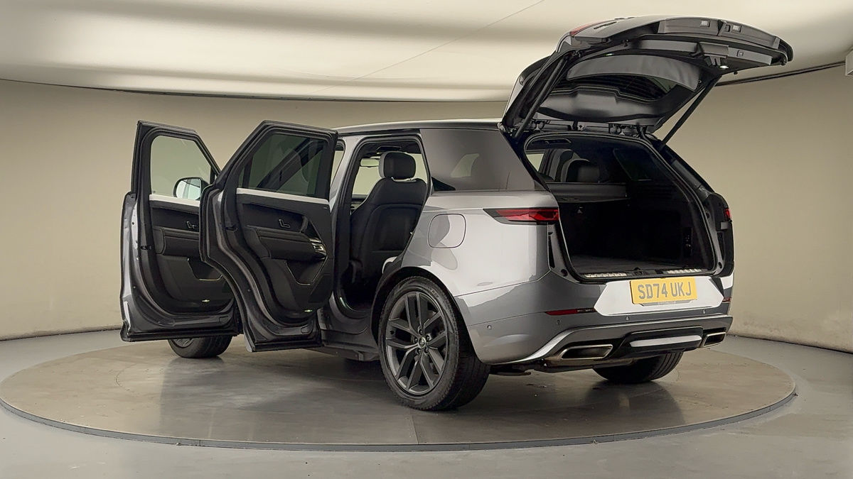 More views of Land Rover Range Rover Sport
