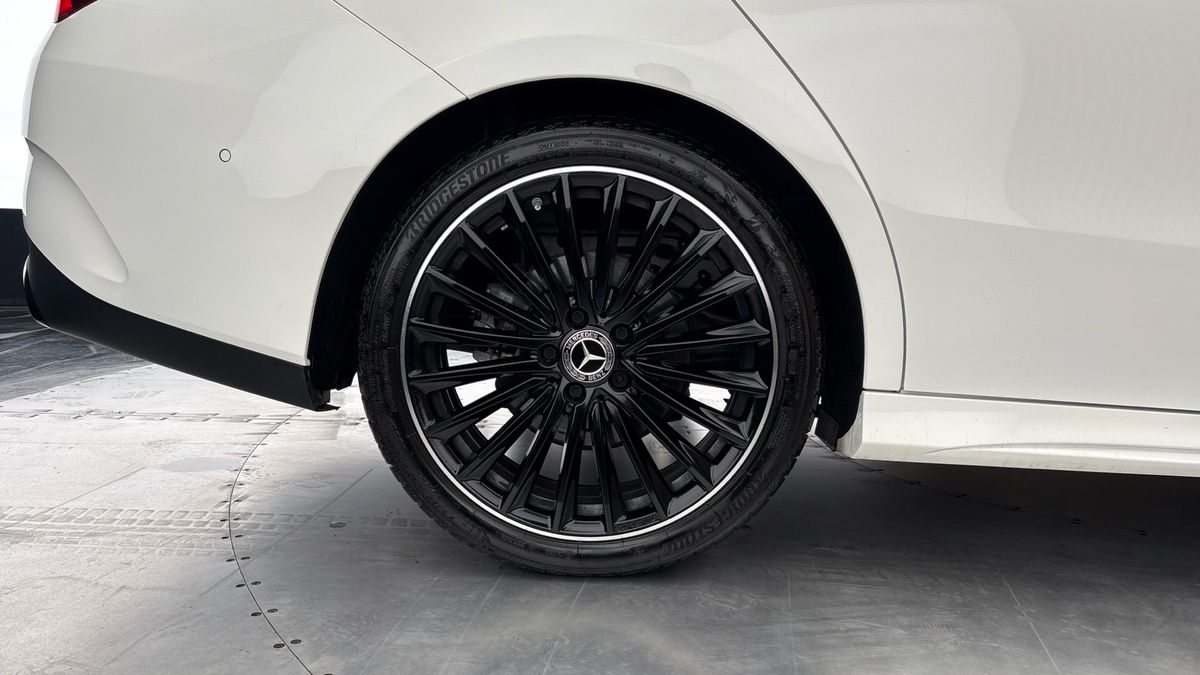 Mercedes-Benz CLA Image 10