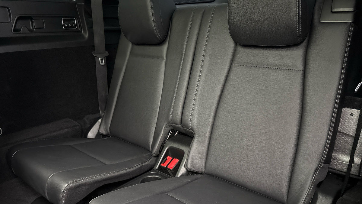 Mercedes-Benz GLE Image 28