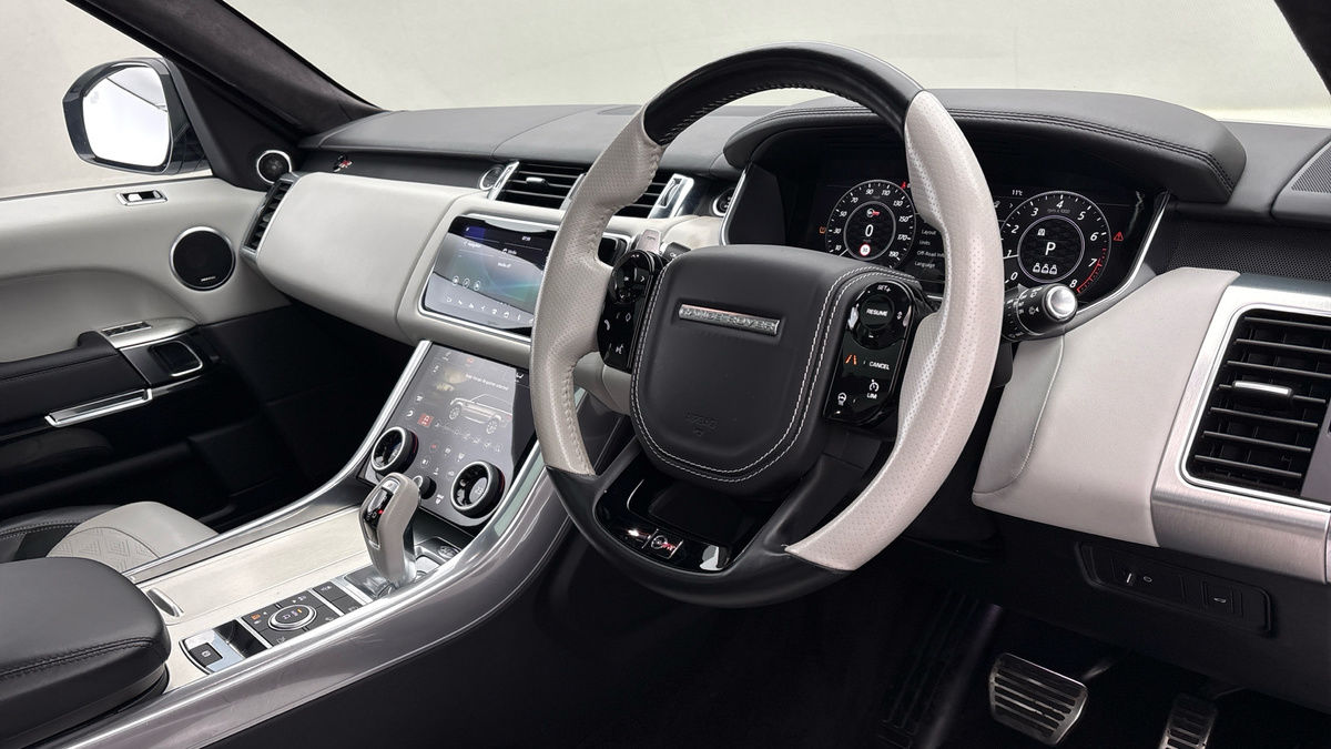 Land Rover Range Rover Sport Image 5