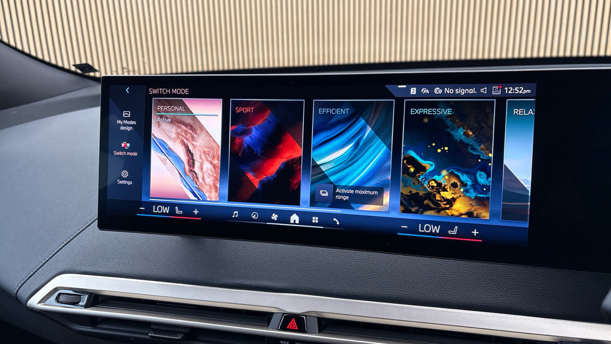 BMW iX Image 33