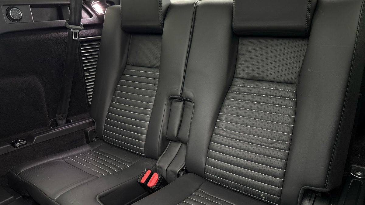 Land Rover Discovery Sport Image 28