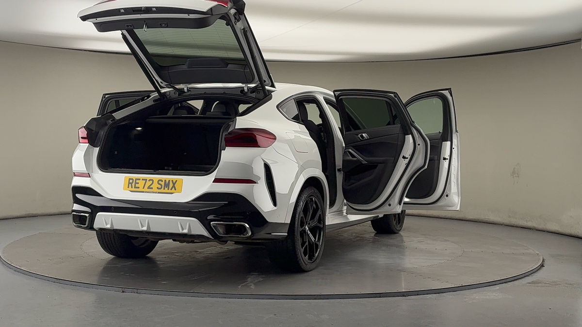 More views of BMW X6