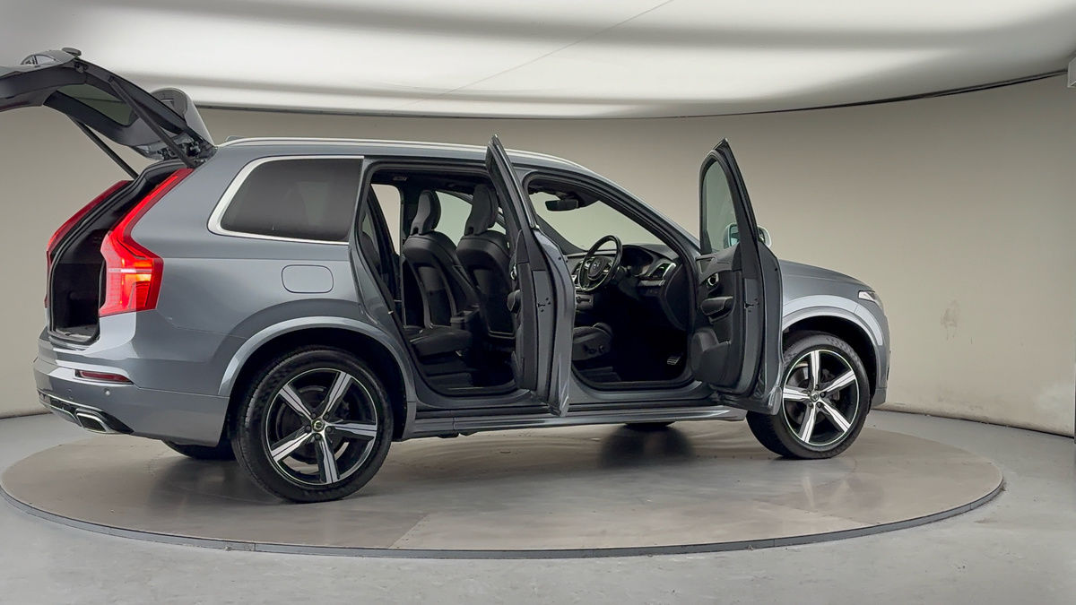 More views of Volvo XC90