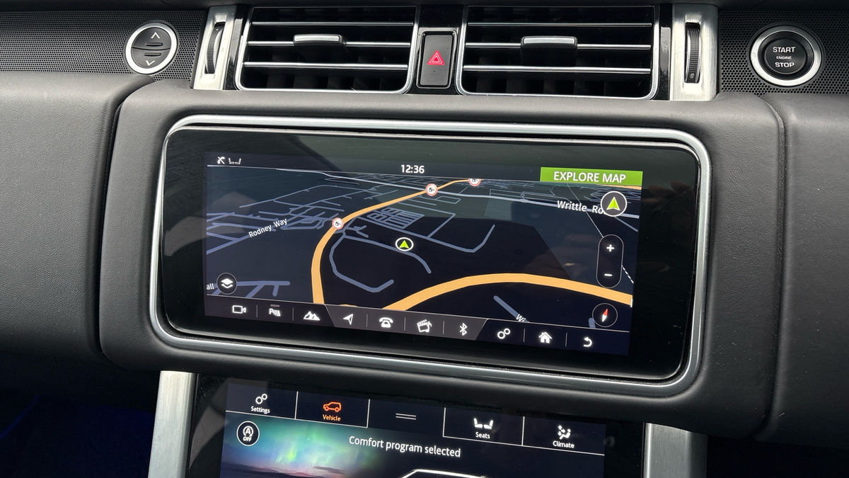 Land Rover Range Rover Image 17