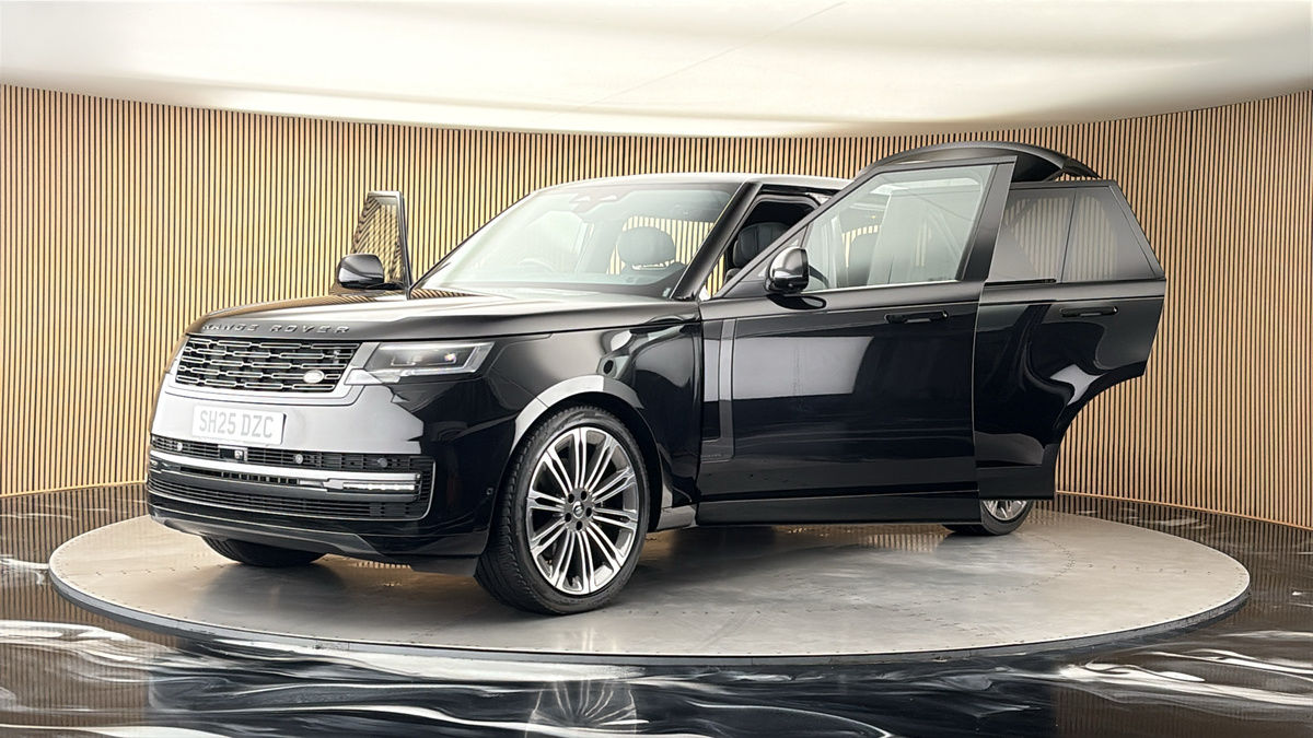 More views of Land Rover Range Rover