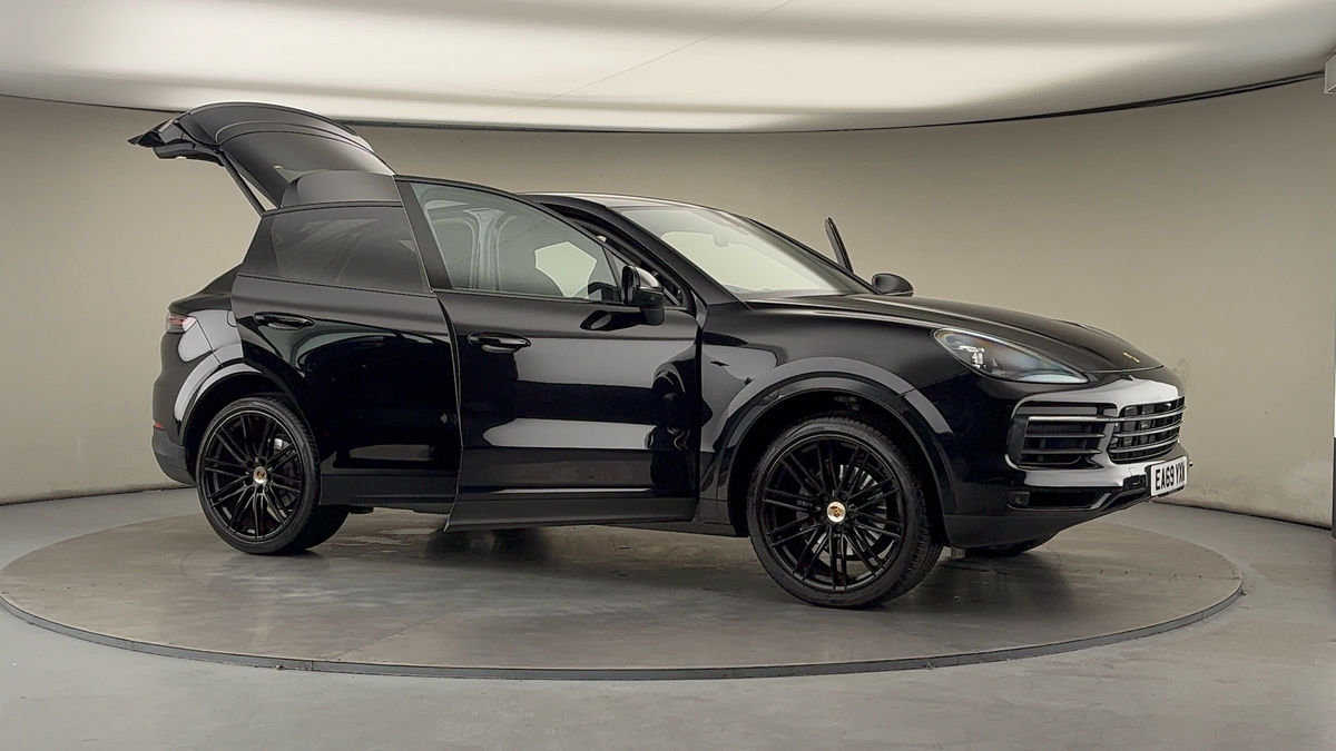 More views of Porsche Cayenne