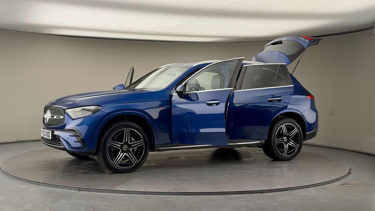 More views of Mercedes-Benz GLC