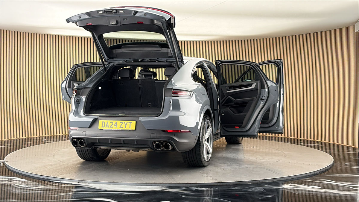 More views of Porsche Cayenne