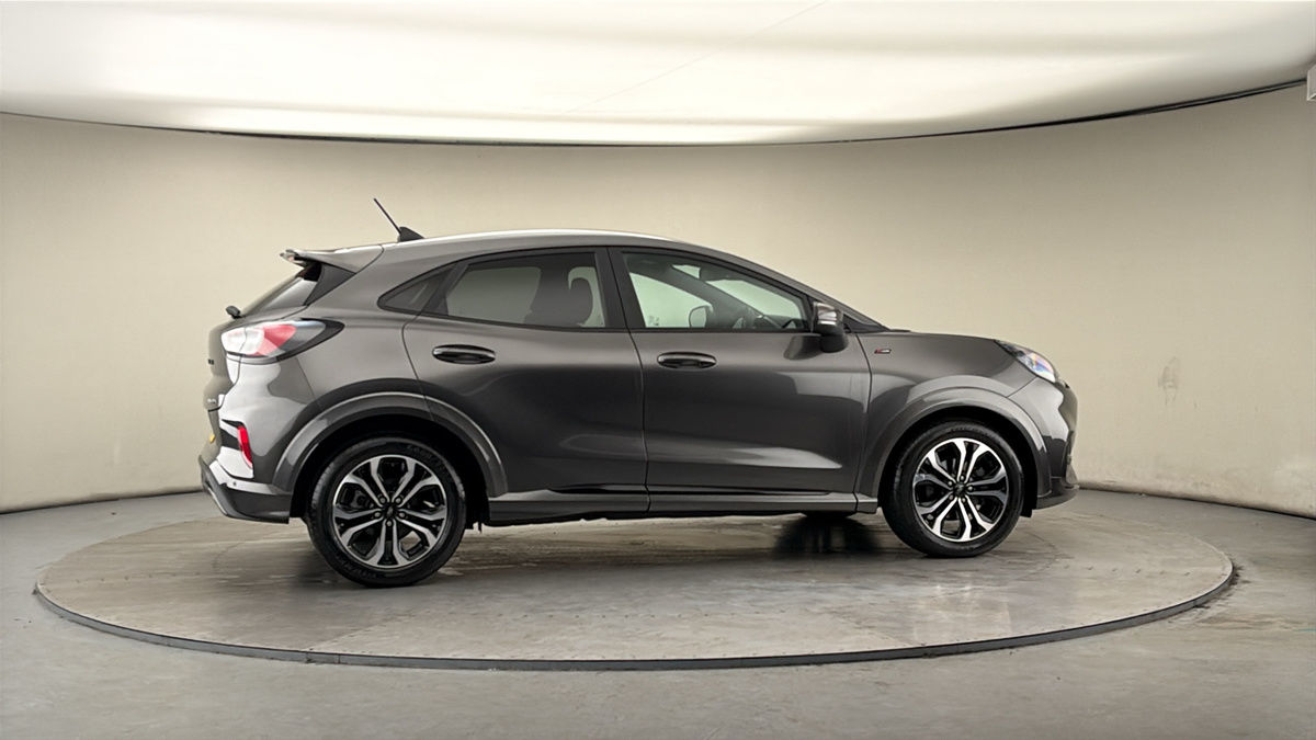 More views of Ford Puma