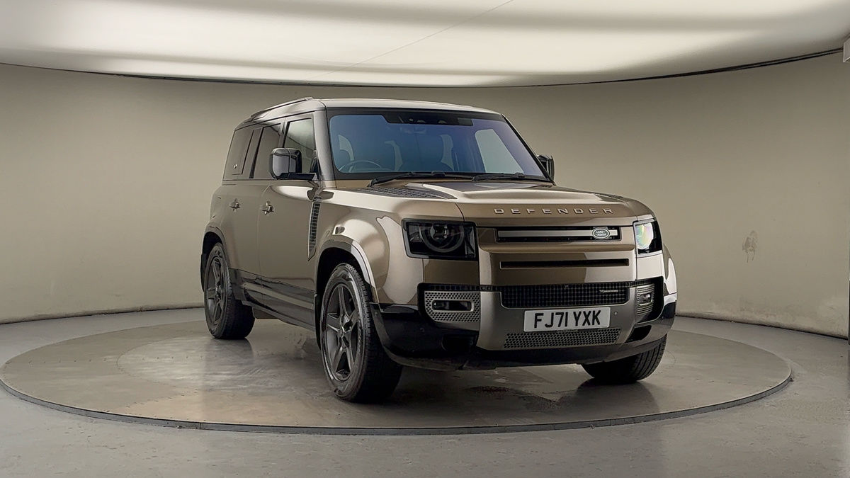 More views of Land Rover Defender 110