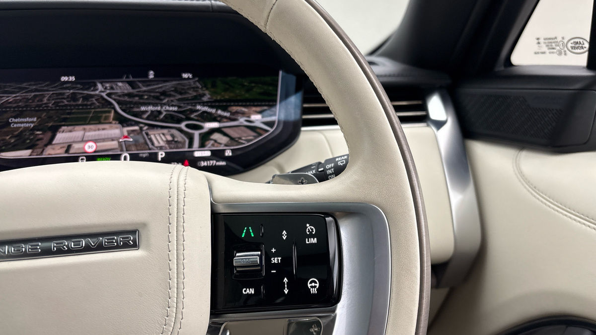 Land Rover Range Rover Image 14