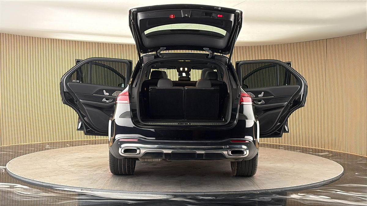 More views of Mercedes-Benz GLE