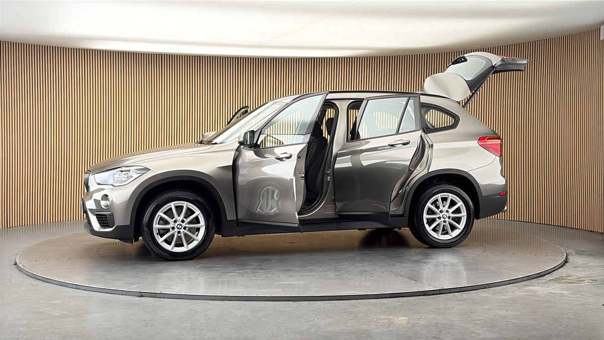 More views of BMW X1
