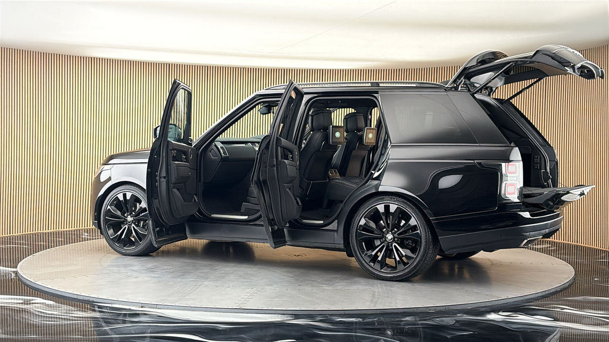 More views of Land Rover Range Rover