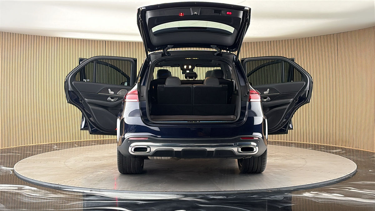 More views of Mercedes-Benz GLE