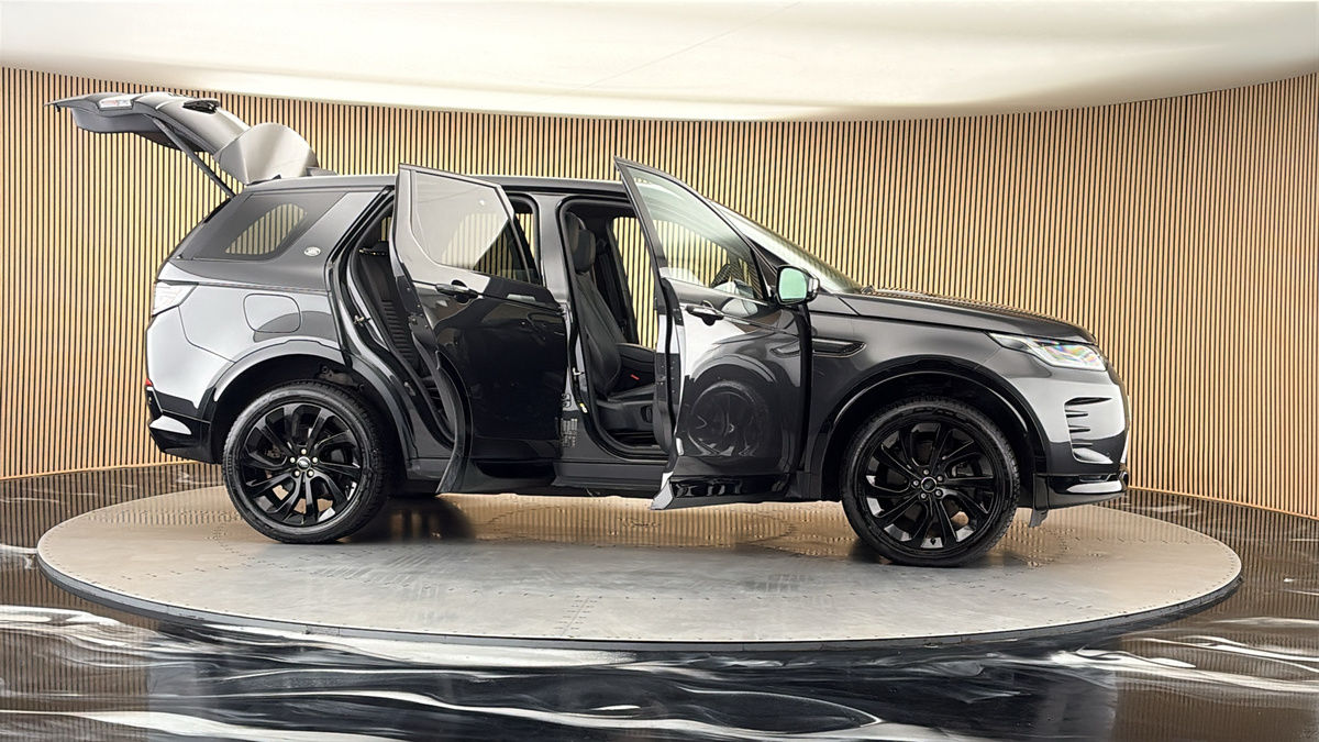 More views of Land Rover Discovery Sport