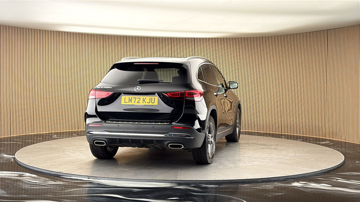 More views of Mercedes-Benz GLA