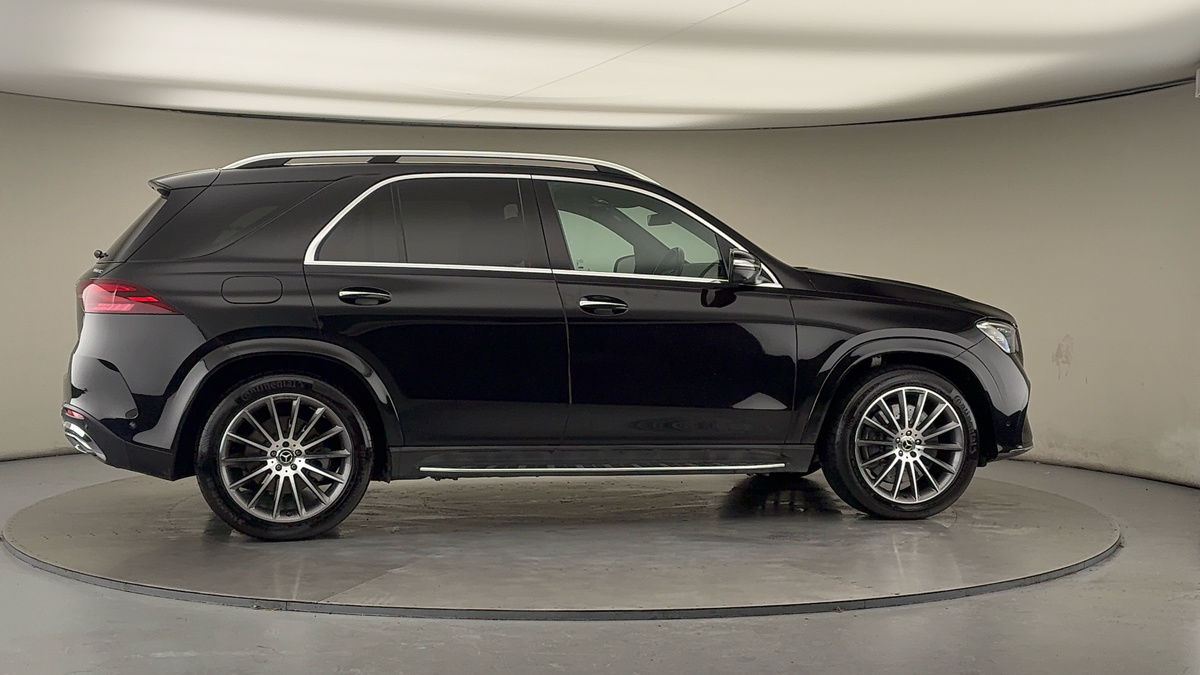 More views of Mercedes-Benz GLE