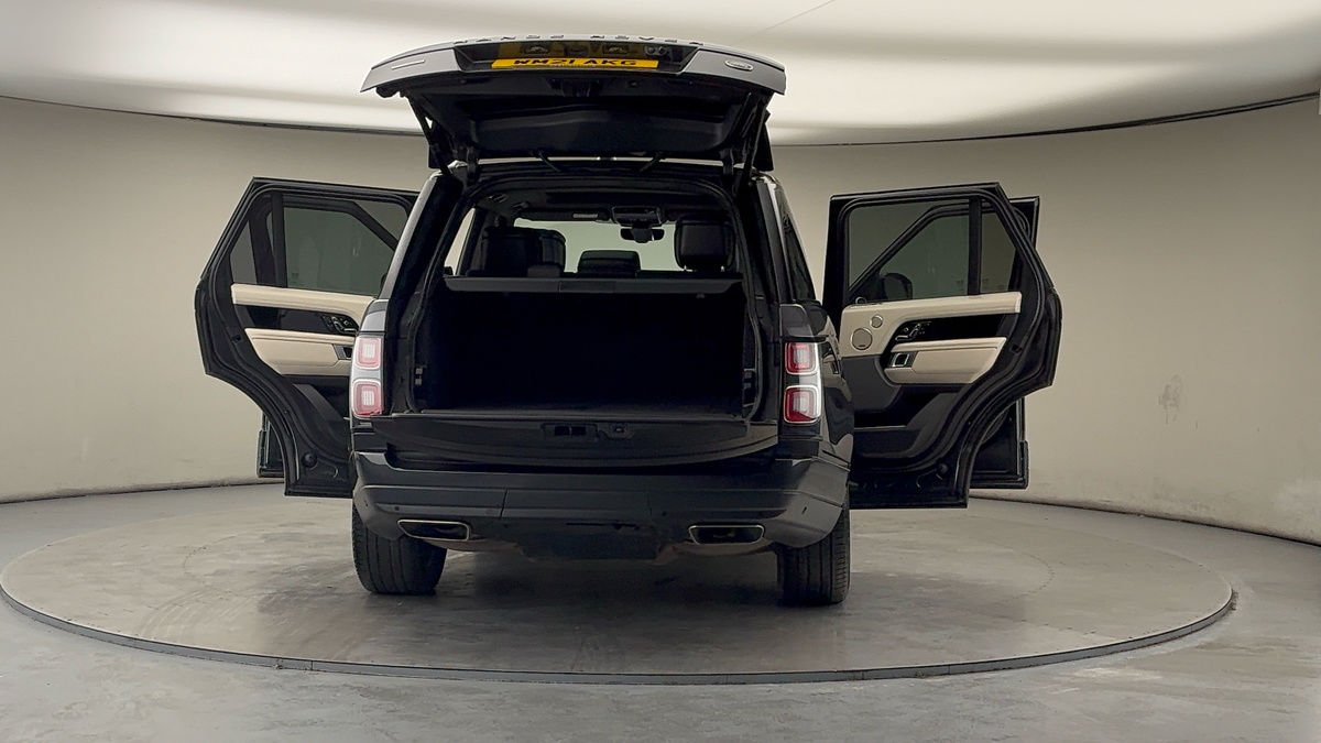 More views of Land Rover Range Rover