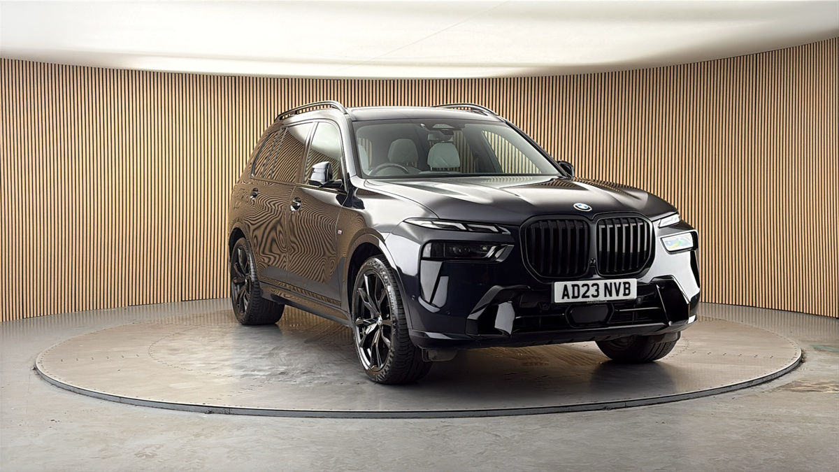 More views of BMW X7