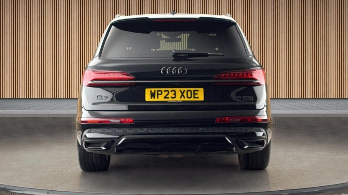 Audi Q7 Image 4