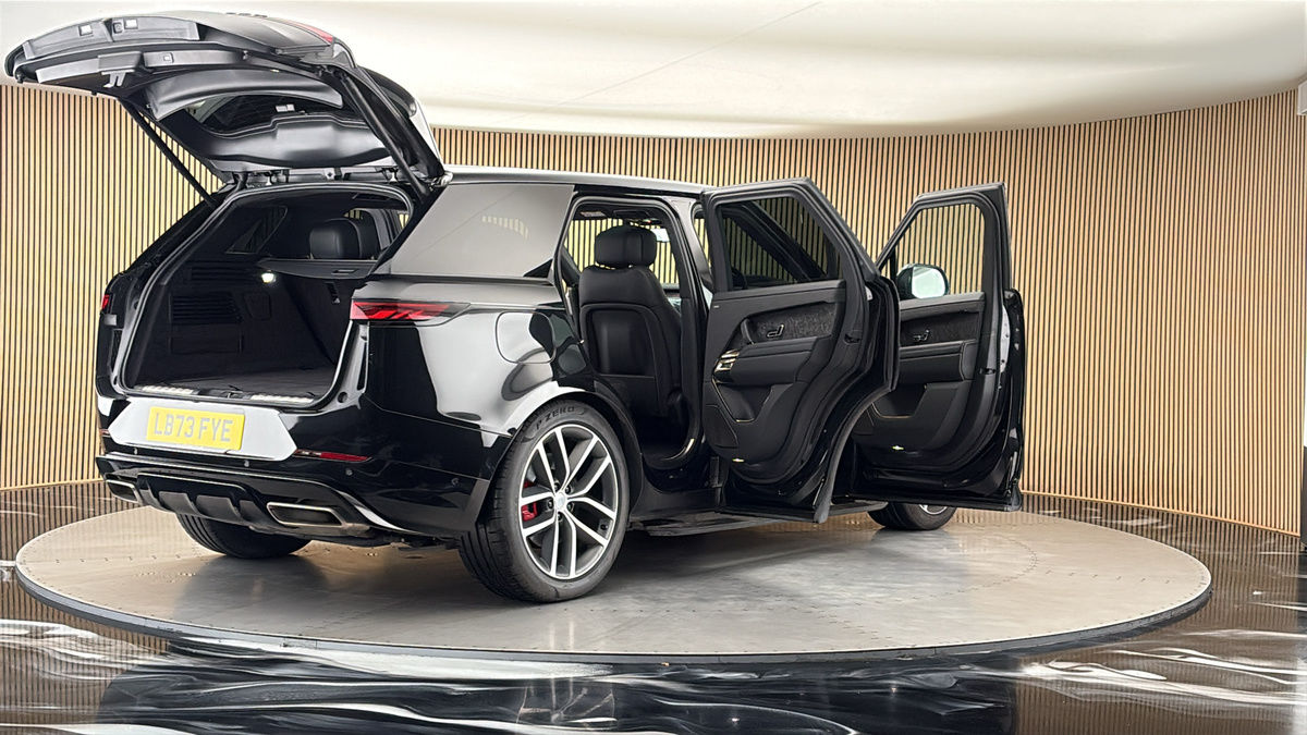 More views of Land Rover Range Rover Sport